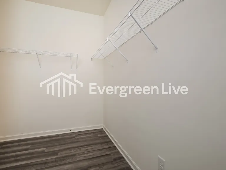 604 Berkeley Glen Rd — Photo 11
