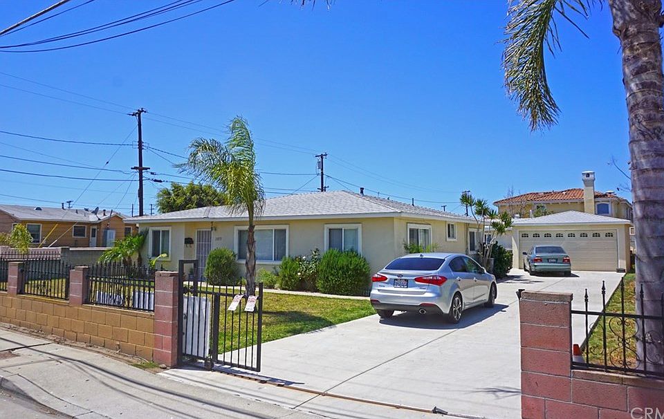 1st image of 21833 Dolores St