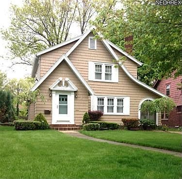 3rd image of 273 Kenilworth Dr