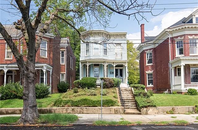 1st image of 3206 E Broad St