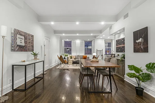 Sold by Undivided Inc | media 18