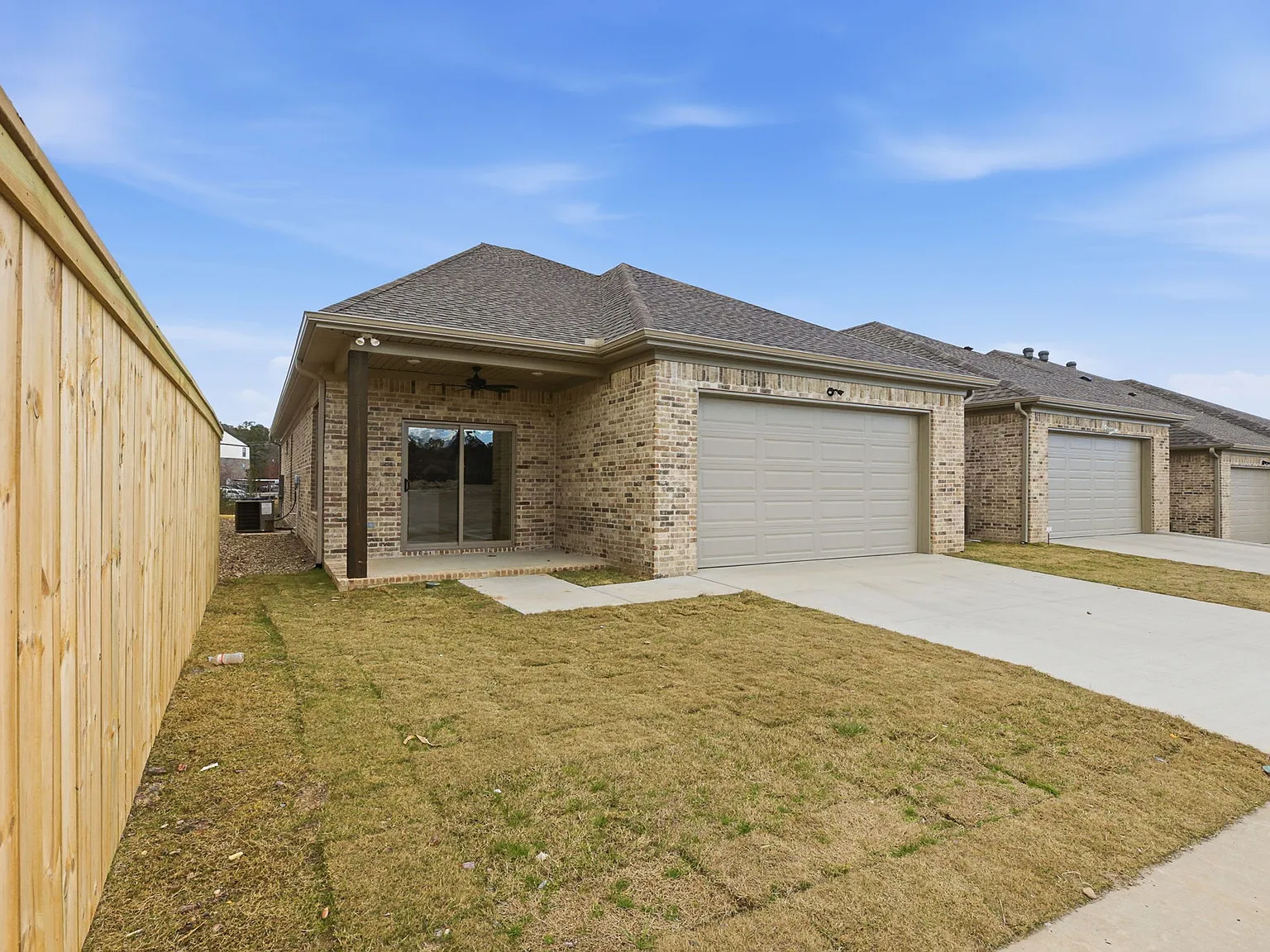 3 bed, 1610 sqft, $2,650 — Photo 2