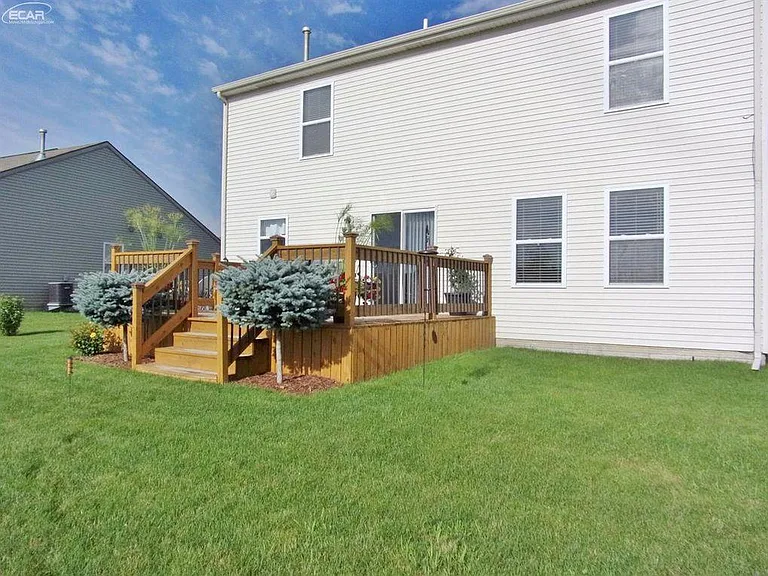 3186 Pine Run Dr — Photo 4