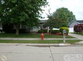 32449 Truman Rd, Rockwood, MI 48173