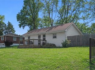 4724 NE Kelsey Rd, Kansas City, MO 64116