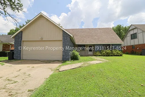1609 S Chestnut Ave Photo 1
