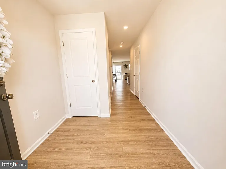 33 Apollo Rd — Photo 11