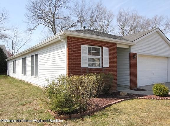 3rd image of 1569 Alpen Ln