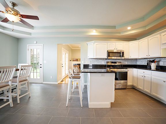 5th image of 2707 Park West Dr
