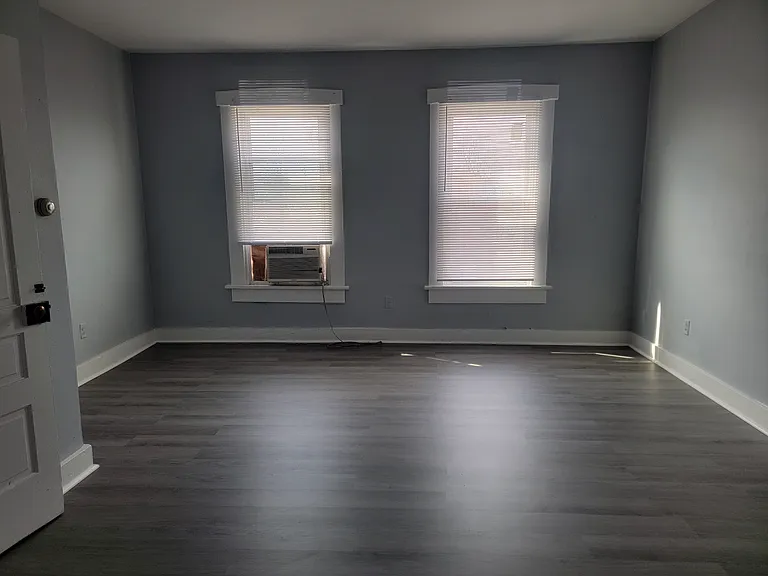 502 Hart St #504 — Photo 13
