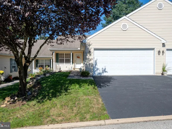 355 Winners Cir #355, Red Lion, PA 17356