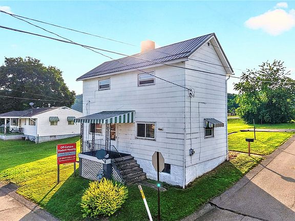2nd image of 698 High St