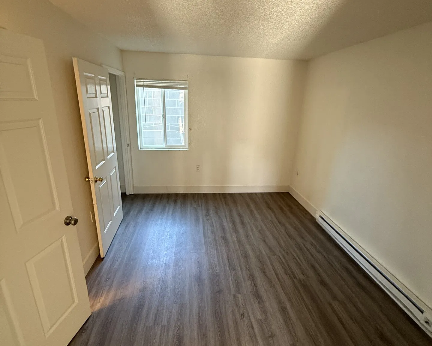 1 bed, 480 sqft, $1,050 — Photo 4