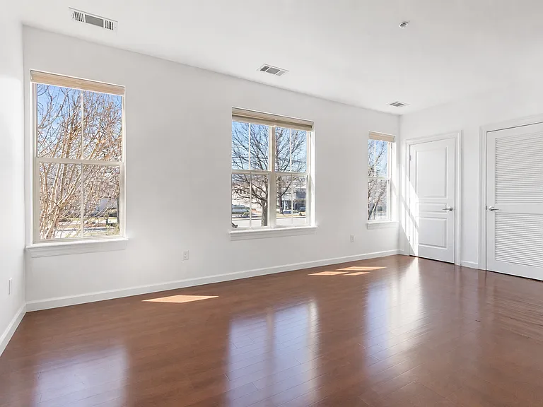 4 Repton Cir #4105 — Photo 1