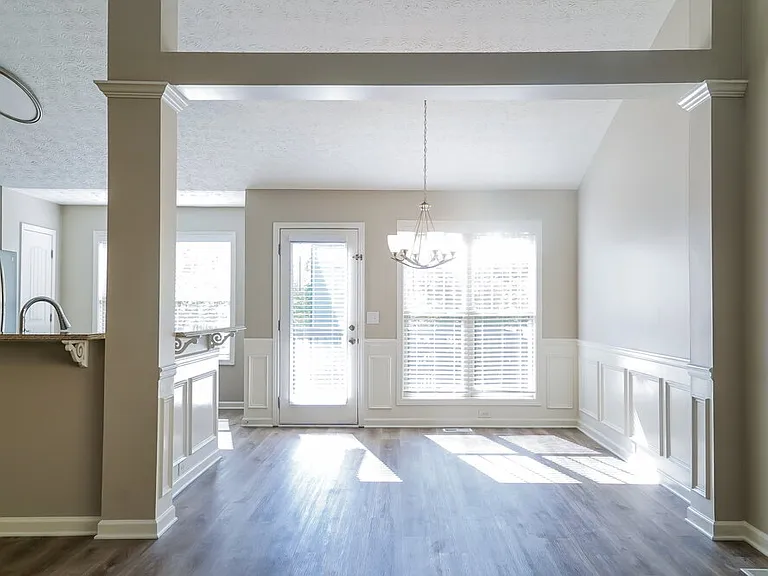 960 Styles Ct — Photo 5