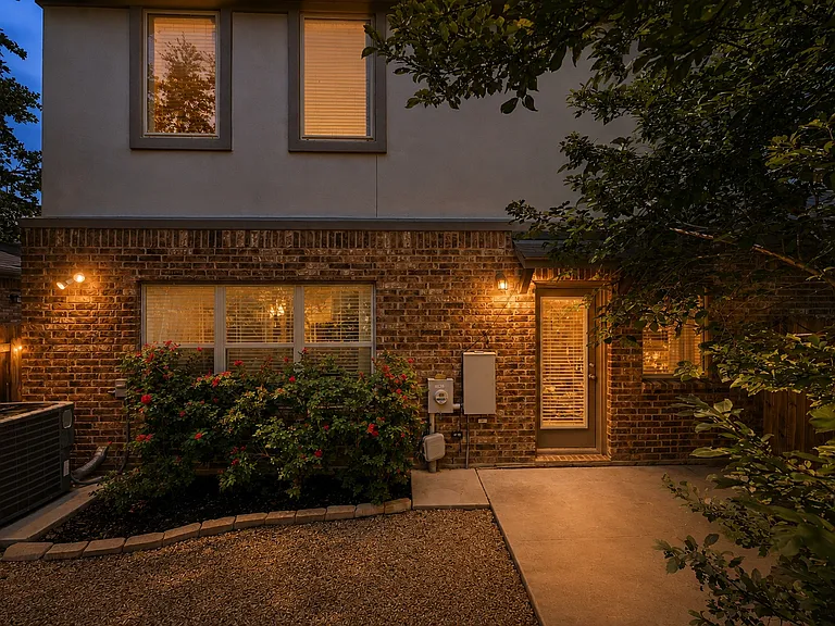 2304 S Lakeline Blvd #251 — Photo 30
