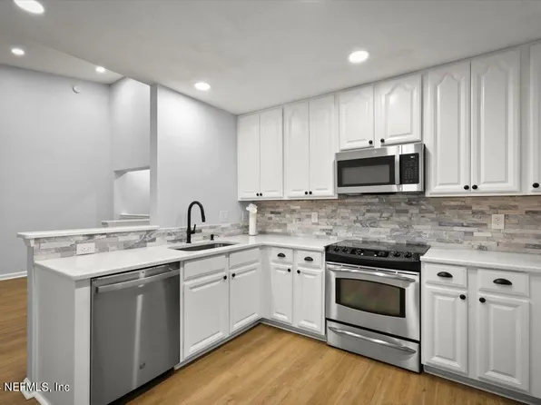 4251 MIGRATION Drive #5-6, Jacksonville, FL 32257