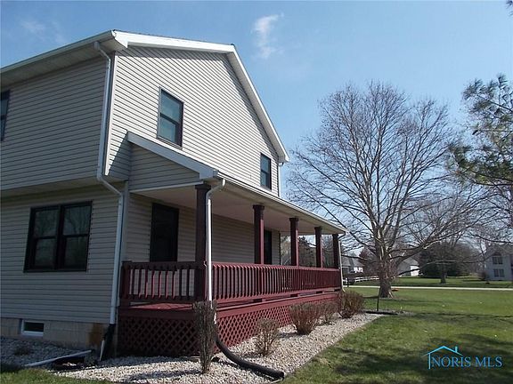 3rd image of 9165 Dover Dr