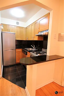 Rented by JK Dansar Corp | media 29