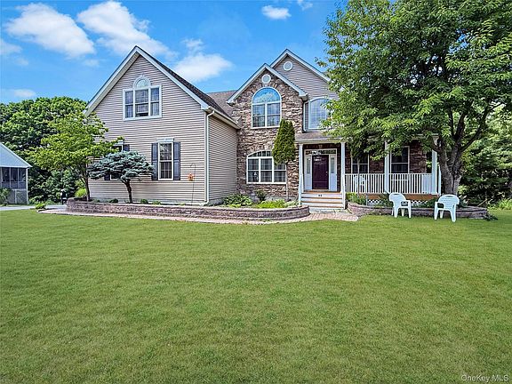 2nd image of 43 Regency Drive