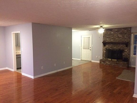 Living/dining room