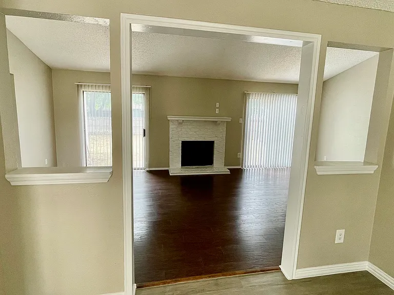 4621 Rose Of Sharon Ln — Photo 7