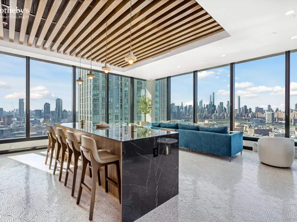 45-30 Pearson Street image 8 of 19