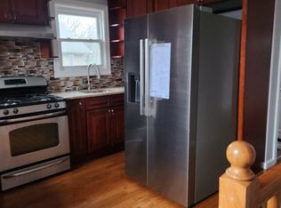 9228 190th St FLOOR 2, Hollis, NY 11423