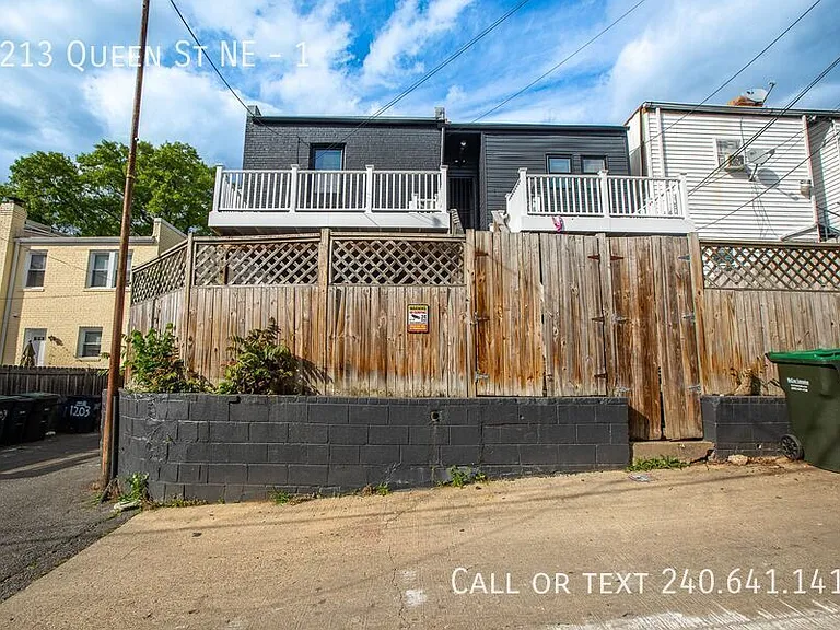 1213 Queen St NE #1 — Photo 19
