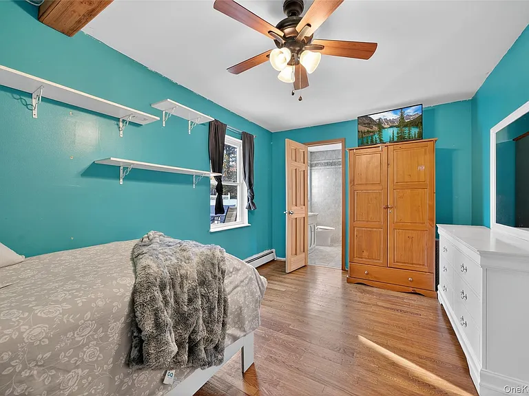 91 Meyerhoff Rd — Photo 8