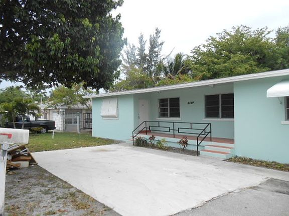 4th image of 4460 Melaleuca Ln