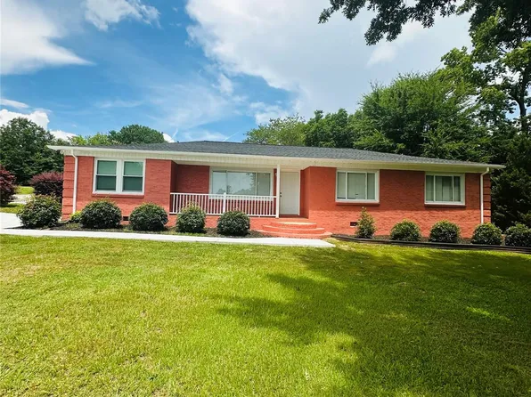 1535 Jordan St, Lancaster, SC 29720