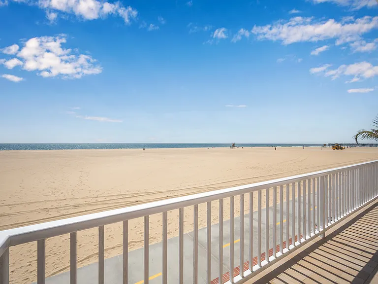 1706 W Oceanfront — Photo 50
