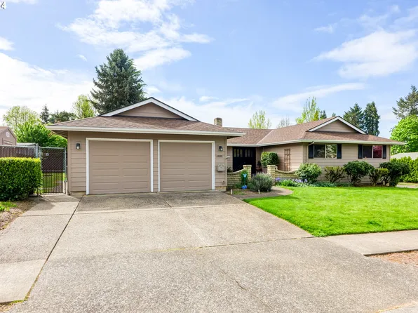 18980 NW Astoria Dr, Portland, OR 97229