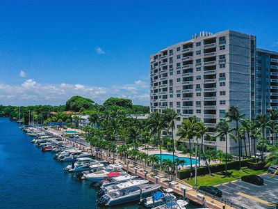 90 Edgewater Drive #522, Coral Gables, FL, 33133