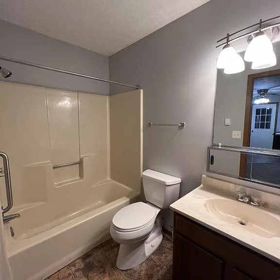 1174 S Lincoln Ave #C — Photo 10