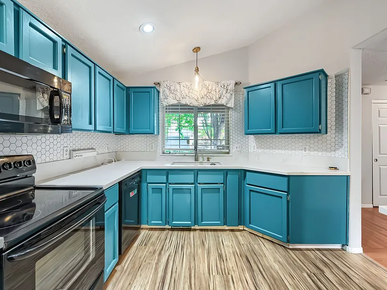 4605 SW 164th Ter — Photo 15