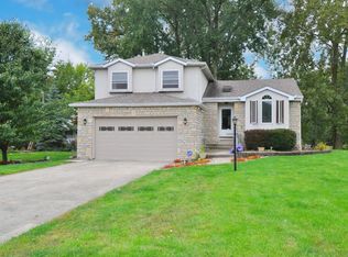 1655 Ongaro Dr W, Columbus, OH 43204