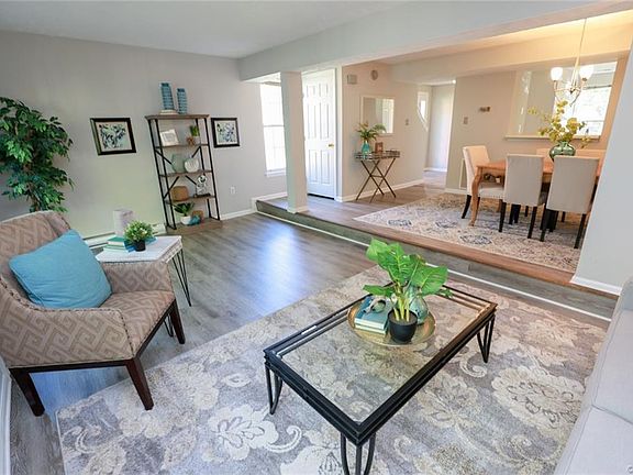 4th image of 1842 Cedar Hollow Ct #1842