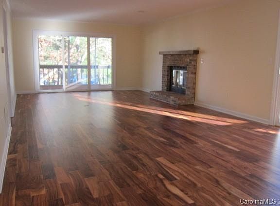 3rd image of 505 Belvidere Ct