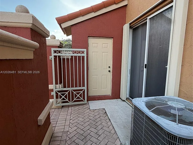 6202 NW 115th Pl #336 — Photo 6