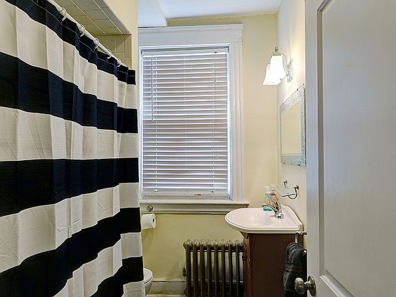 5th image of 36 Weeden St #B3