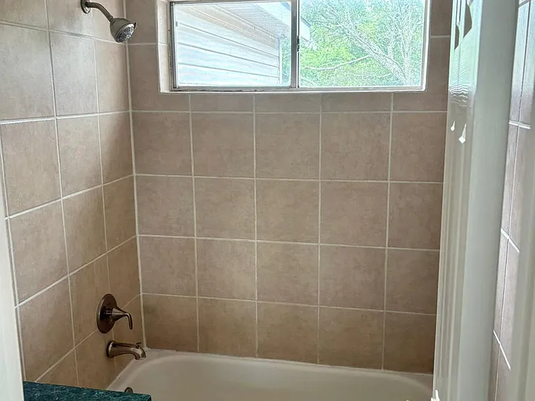 2117 Whittier Dr — Photo 17