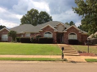 452 Huntington Dr, Jackson, MS 39272
