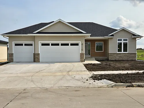 4115 Mark Dr Photo 1