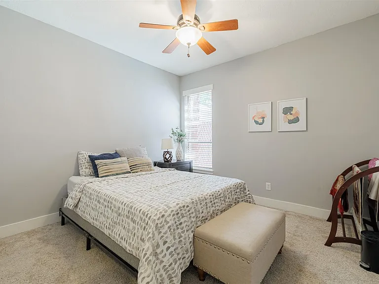 1319 Ambergate Dr — Photo 13