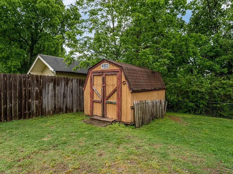 206 River Heights Dr — Photo 19