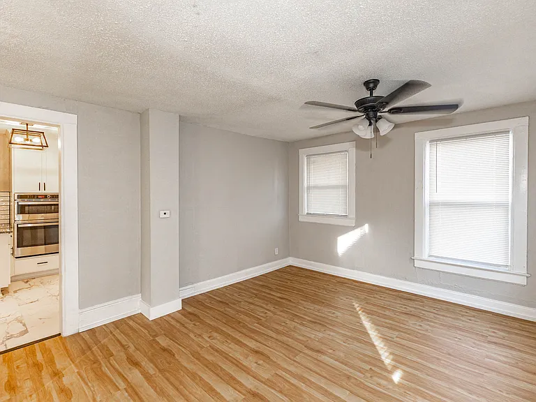 3901 Central St — Photo 16