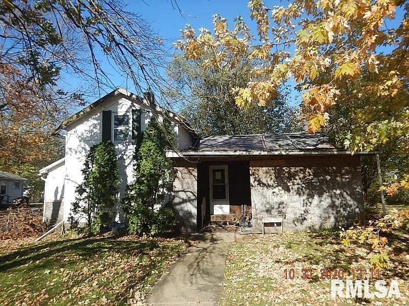 1st image of 240 W 4th Ave