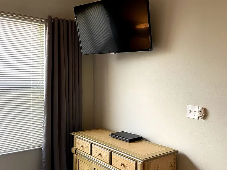 326 Bradstrom Cir #101 — Photo 9